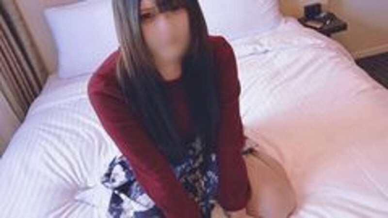FC2-PPV-4668424 [Wajah Terungkap] Kana-chan, seorang gadis kafe penipu, sedang mengalami kesulitan keuangan dan menerima bantuan darurat. Setelah 8 ha